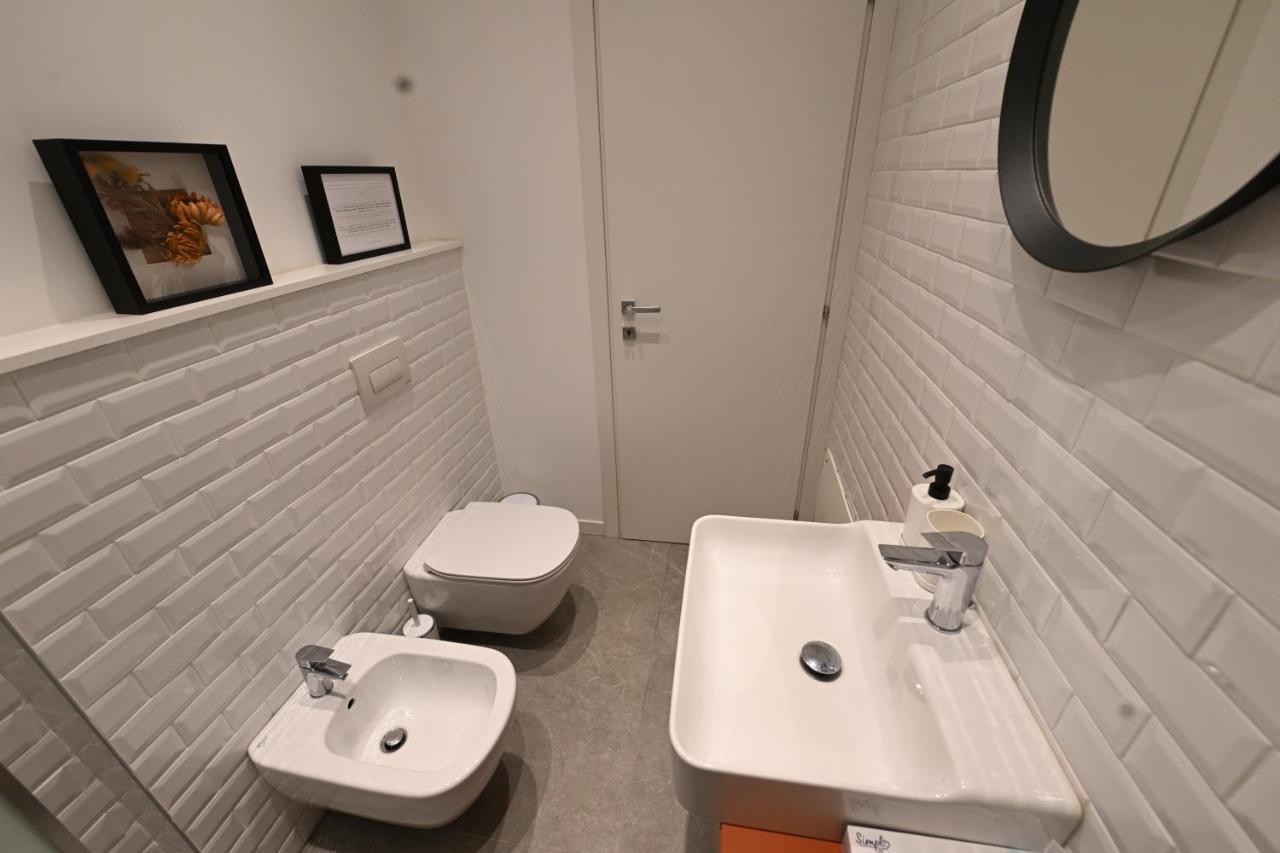 Your Window On The City - Via Gioia Apartman Milánó Kültér fotó